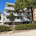Flat In Seafront With Parking *
