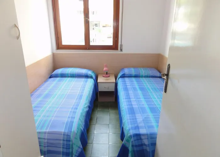 Flat In Seafront With Parking Apartment Bibione